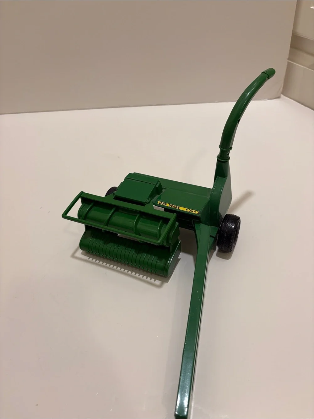 Ertl John Deere Forage Harvester, item 509. 1:16 scale.